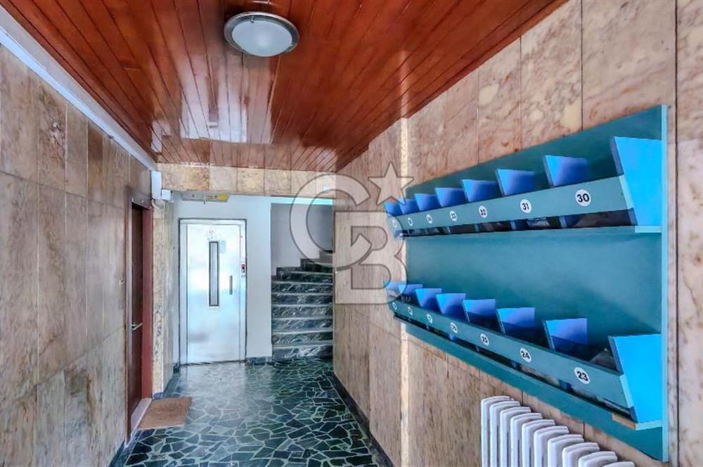 ETİLER'DE METROYA KOMŞU YENİLENMİŞ SATILIK DAİRE