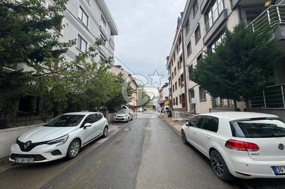 Çekmeköy Merkez Mahallesi'nde 2 + 1 Geniş Daire