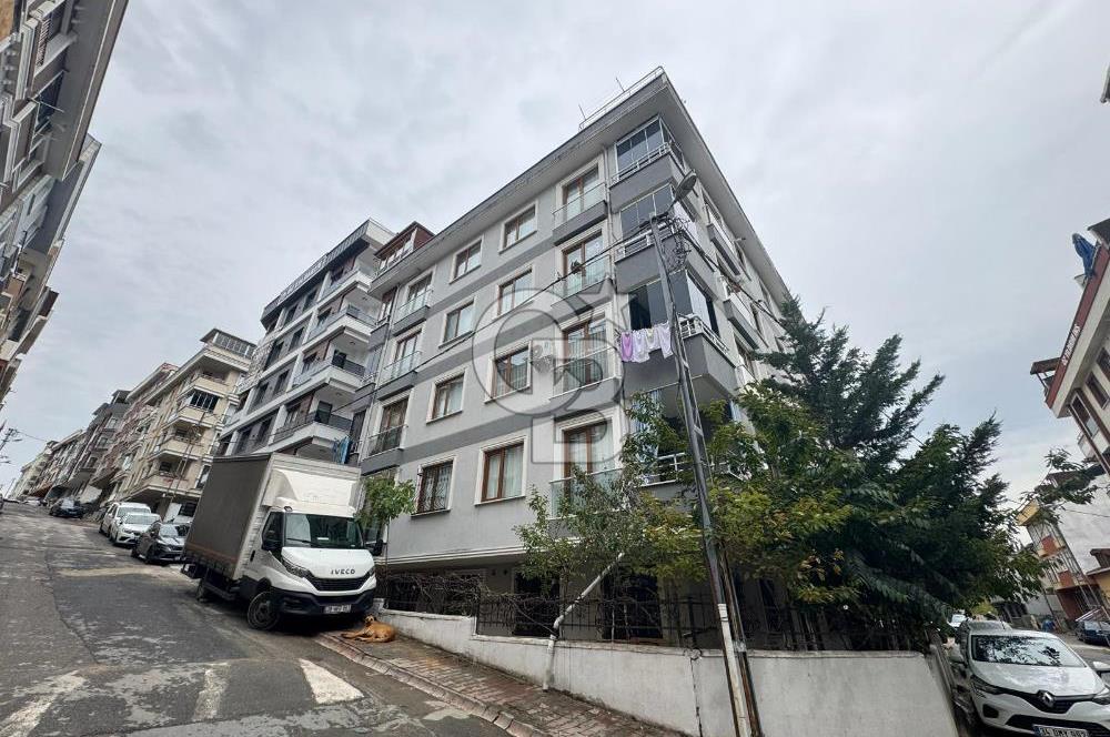 Çekmeköy Merkez Mahallesi'nde 2 + 1 Geniş Daire