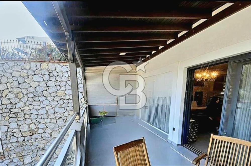 BODRUM YENİKÖY HAVUZLU SİTEDE DENİZ MANZARALI SATILIK 3+1