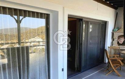 BODRUM YENİKÖY HAVUZLU SİTEDE DENİZ MANZARALI SATILIK 3+1