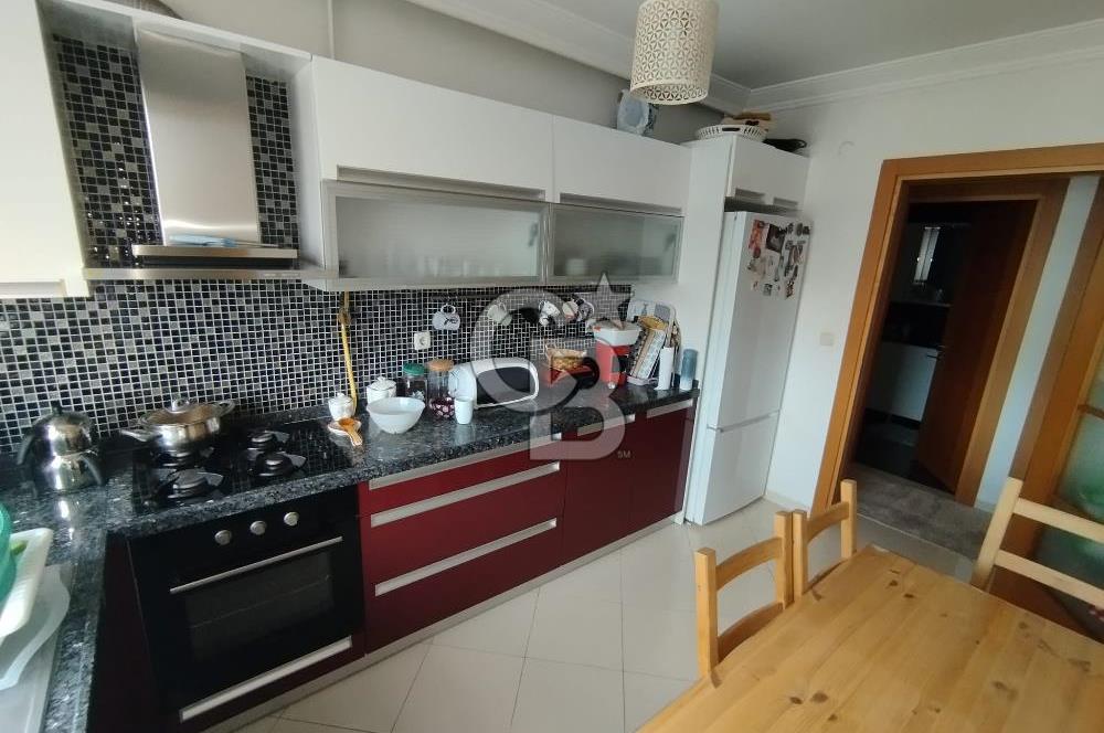 ACIBADEM CADDESİNDE DENİZ Gören TERASLI 4+1 SATILIK DUBLEKS