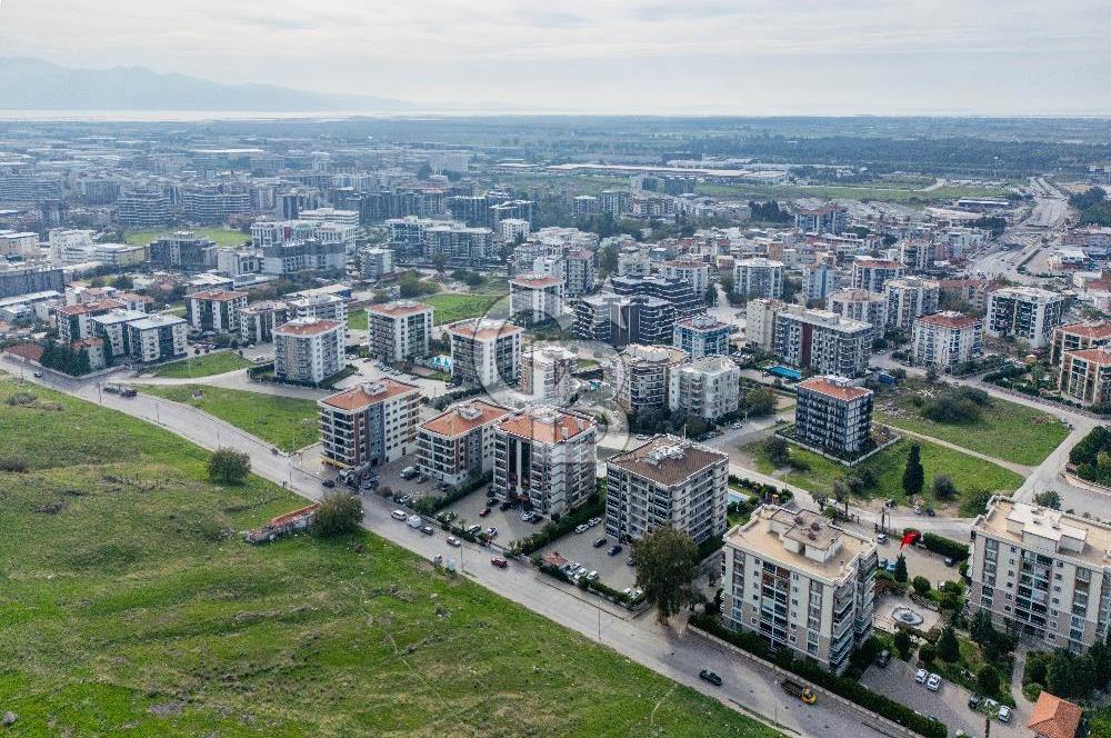 Çiğli Balatçık Mahallesİ Gencerler Sitesinde Satılık 3+1 Daire