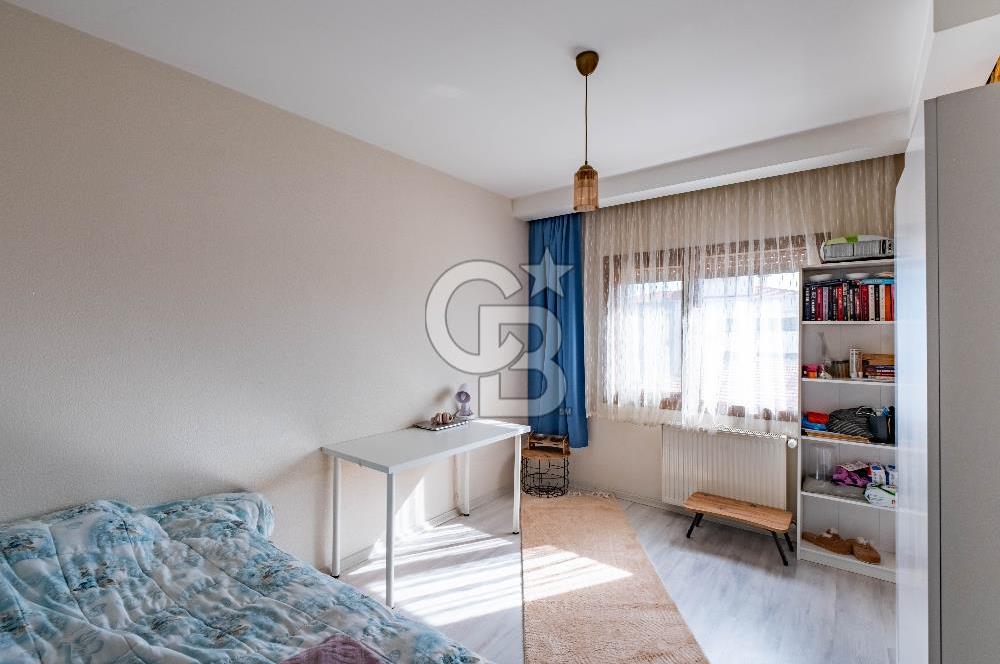 Çiğli Balatçık Mahallesİ Gencerler Sitesinde Satılık 3+1 Daire