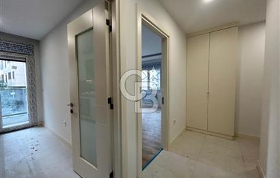 Caddebostan'da güvenlikli yemyeşil site içinde2+1 sıfır daire