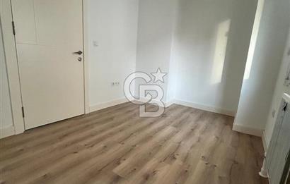 Caddebostan'da güvenlikli yemyeşil site içinde2+1 sıfır daire