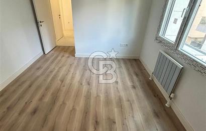 Caddebostan'da güvenlikli yemyeşil site içinde2+1 sıfır daire