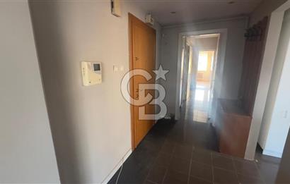 FENERYOLUNDA KÖŞE BİNADA KONUMLU 3+1 ÇİFT BALKONLU 120m2 NET