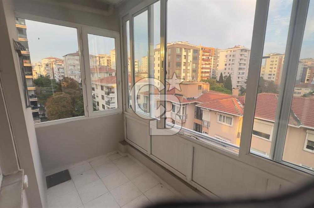 FENERYOLUNDA KÖŞE BİNADA KONUMLU 3+1 ÇİFT BALKONLU 120m2 NET