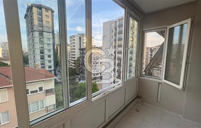 FENERYOLUNDA KÖŞE BİNADA KONUMLU 3+1 ÇİFT BALKONLU 120m2 NET