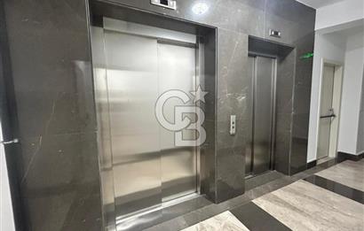 Caddebostan'da güvenlikli yemyeşil site içinde2+1 sıfır daire