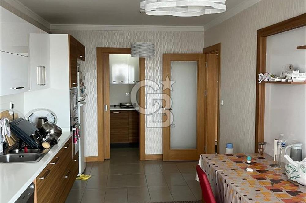 SİTE İÇİNDE LÜX YAPILI MANZARALI GENİŞ SOSYAL ALANLI 4+1 DAİRE