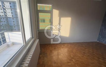 FENERYOLUNDA KÖŞE BİNADA KONUMLU 3+1 ÇİFT BALKONLU 120m2 NET