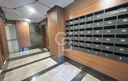 Caddebostan'da güvenlikli yemyeşil site içinde2+1 sıfır daire