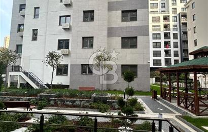 Caddebostan'da güvenlikli yemyeşil site içinde2+1 sıfır daire