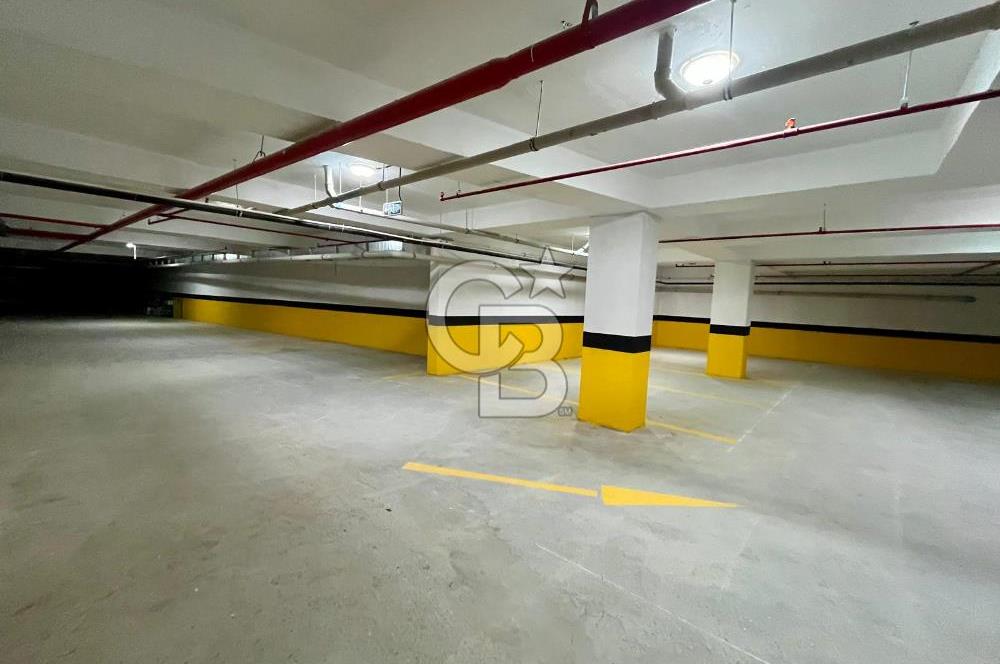 Caddebostan'da güvenlikli yemyeşil site içinde2+1 sıfır daire