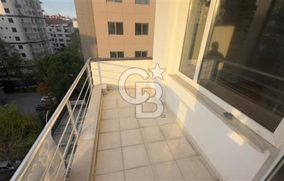 FENERYOLUNDA KÖŞE BİNADA KONUMLU 3+1 ÇİFT BALKONLU 120m2 NET