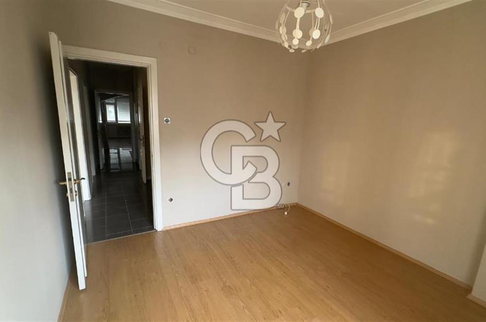 FENERYOLUNDA KÖŞE BİNADA KONUMLU 3+1 ÇİFT BALKONLU 120m2 NET