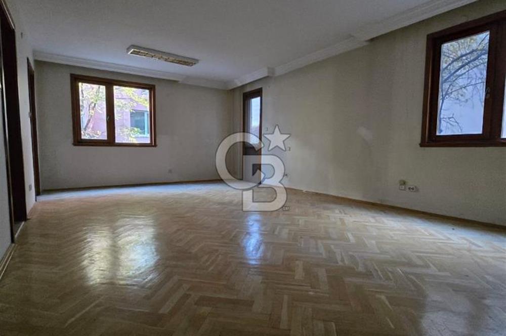 GAZİOSAMPAŞA’DA 25 ARAÇLIK OTOPARKLI 1800 M2 KOMPLE BİNA