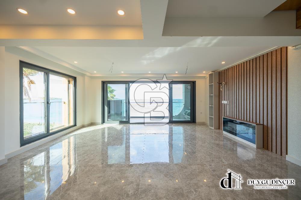 DENİZE SIFIR URLADA 3+1+PLUS SATILIK ÇATI DUBLEKSİ