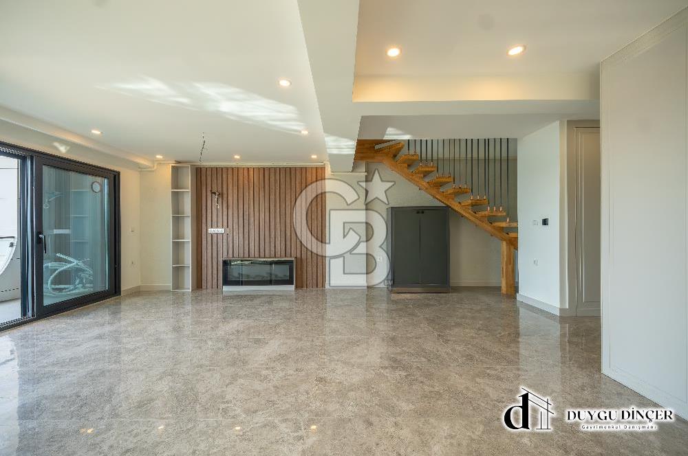 DENİZE SIFIR URLADA 3+1+PLUS SATILIK ÇATI DUBLEKSİ