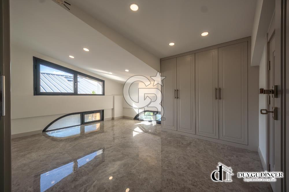 DENİZE SIFIR URLADA 3+1+PLUS SATILIK ÇATI DUBLEKSİ