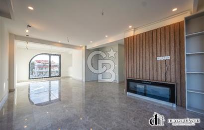 URLA KALABAK ÖZEL MİMARİ DENİZE SIFIR ÖNÜ KUM PLAJ 3,5+1 PLUS