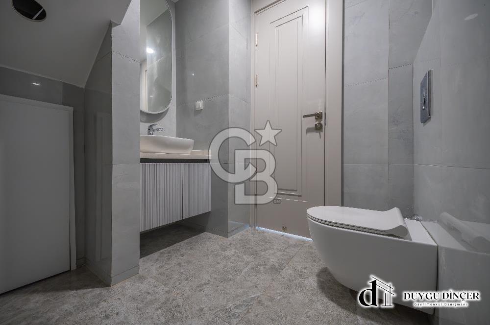 URLA KALABAK ÖZEL MİMARİ DENİZE SIFIR ÖNÜ KUM PLAJ 3,5+1 PLUS