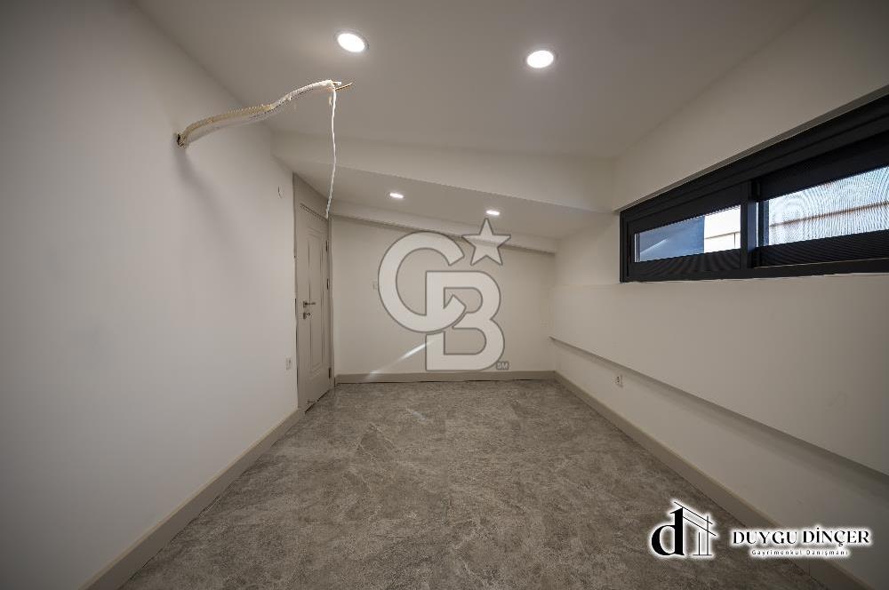 URLA KALABAK ÖZEL MİMARİ DENİZE SIFIR ÖNÜ KUM PLAJ 3,5+1 PLUS