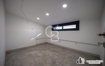 URLA KALABAK ÖZEL MİMARİ DENİZE SIFIR ÖNÜ KUM PLAJ 3,5+1 PLUS