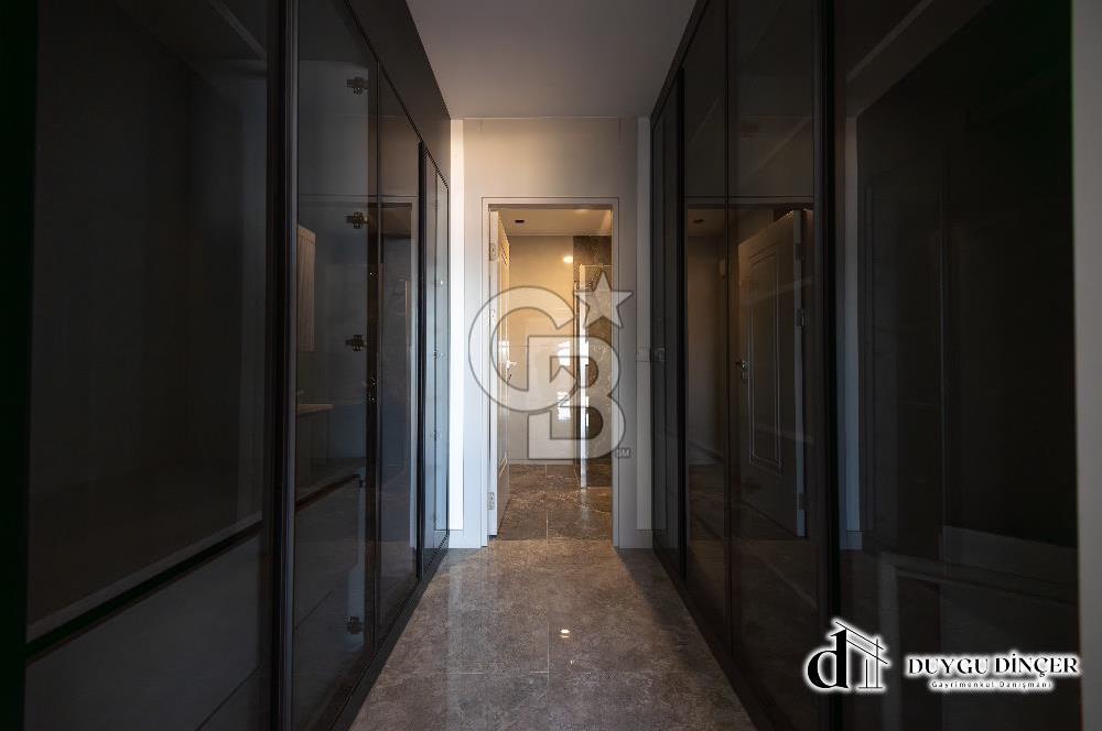 URLA KALABAK ÖZEL MİMARİ DENİZE SIFIR ÖNÜ KUM PLAJ 3,5+1 PLUS