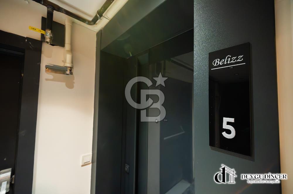 URLA KALABAK ÖZEL MİMARİ DENİZE SIFIR ÖNÜ KUM PLAJ 2+1+PLUS