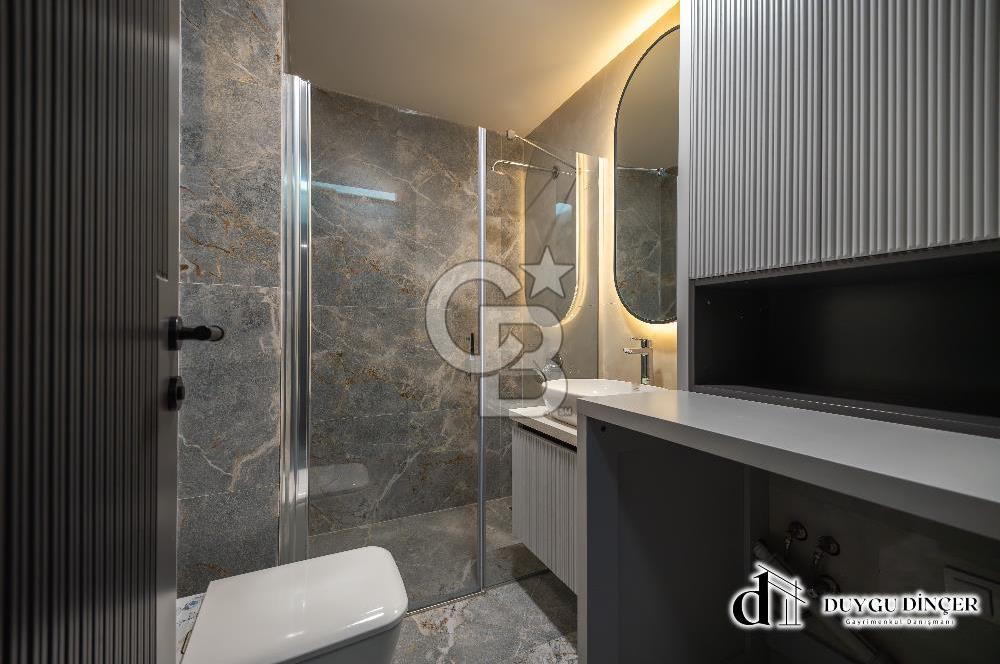 URLA KALABAK ÖZEL MİMARİ DENİZE SIFIR ÖNÜ KUM PLAJ 2+1+PLUS