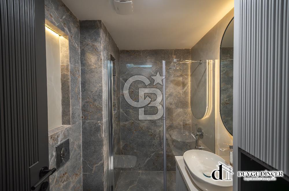 URLA KALABAK ÖZEL MİMARİ DENİZE SIFIR ÖNÜ KUM PLAJ 2+1+PLUS