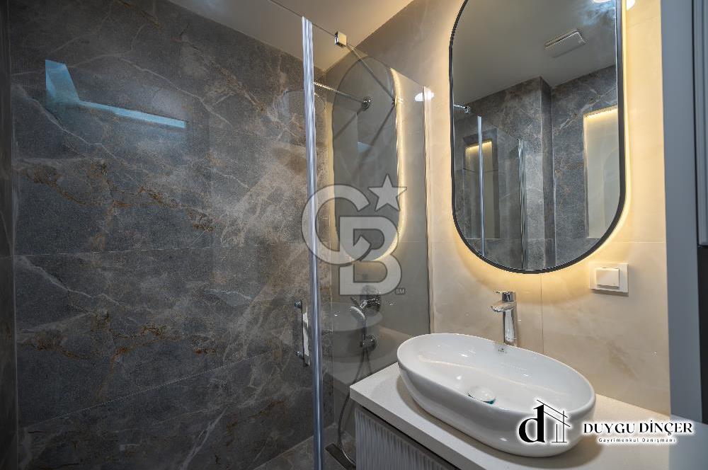 URLA KALABAK ÖZEL MİMARİ DENİZE SIFIR ÖNÜ KUM PLAJ 2+1+PLUS