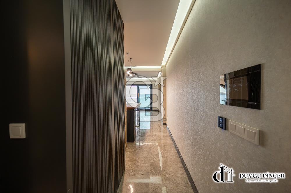 URLA KALABAK ÖZEL MİMARİ DENİZE SIFIR ÖNÜ KUM PLAJ 2+1+PLUS