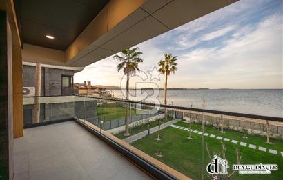 URLA KALABAK ÖZEL MİMARİ DENİZE SIFIR ÖNÜ KUM PLAJ 2+1+PLUS