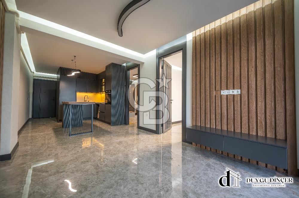 URLA KALABAK ÖZEL MİMARİ DENİZE SIFIR ÖNÜ KUM PLAJ 2+1+PLUS