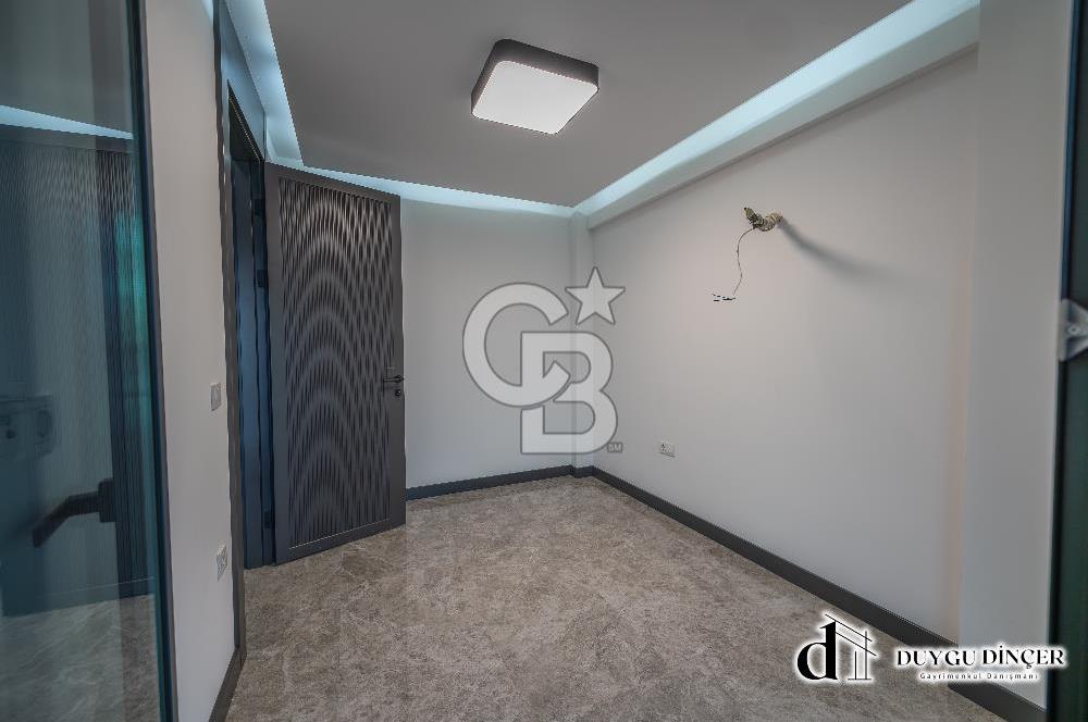 URLA KALABAK ÖZEL MİMARİ DENİZE SIFIR ÖNÜ KUM PLAJ 2+1+PLUS