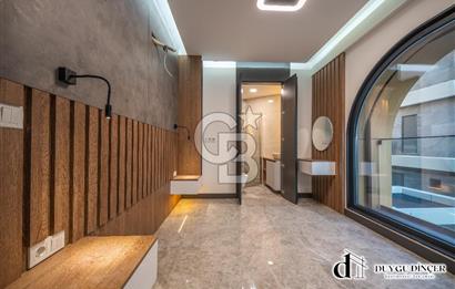 URLA KALABAK ÖZEL MİMARİ DENİZE SIFIR ÖNÜ KUM PLAJ 2+1+PLUS