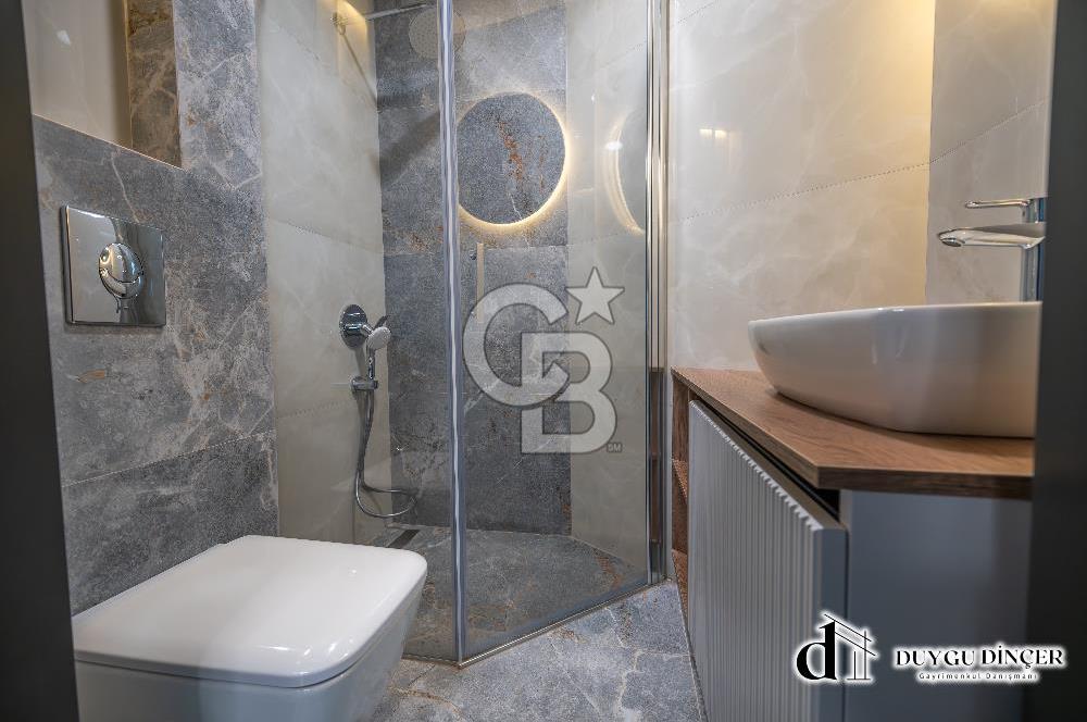 URLA KALABAK ÖZEL MİMARİ DENİZE SIFIR ÖNÜ KUM PLAJ 2+1+PLUS