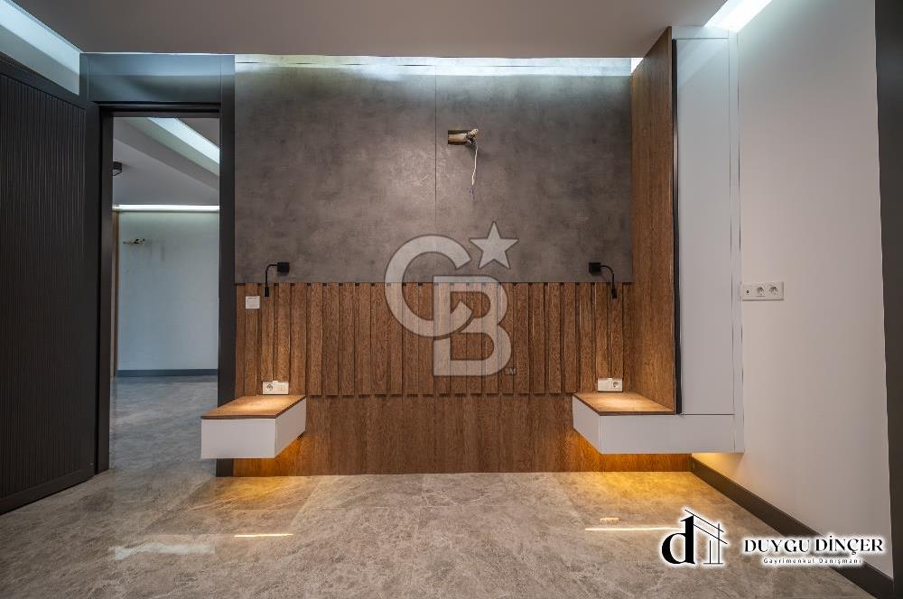 URLA KALABAK ÖZEL MİMARİ DENİZE SIFIR ÖNÜ KUM PLAJ 2+1+PLUS