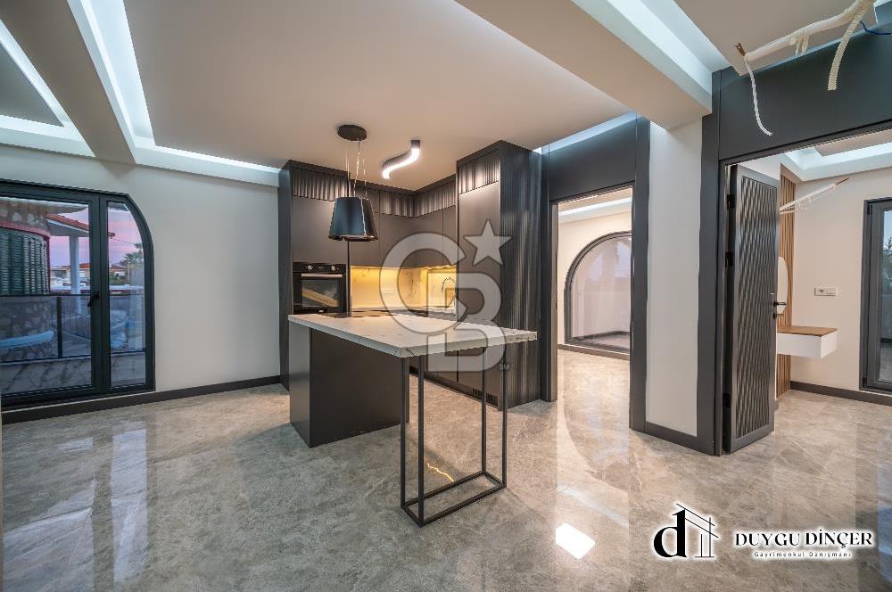 URLA KUM DENİZİNDE DENİZE SIFIR 2+1 + PLUS DAİRE