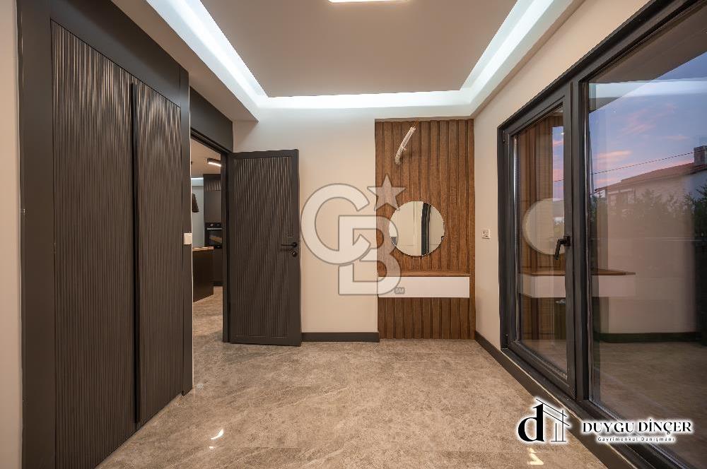 URLA KUM DENİZİNDE DENİZE SIFIR 2+1 + PLUS DAİRE