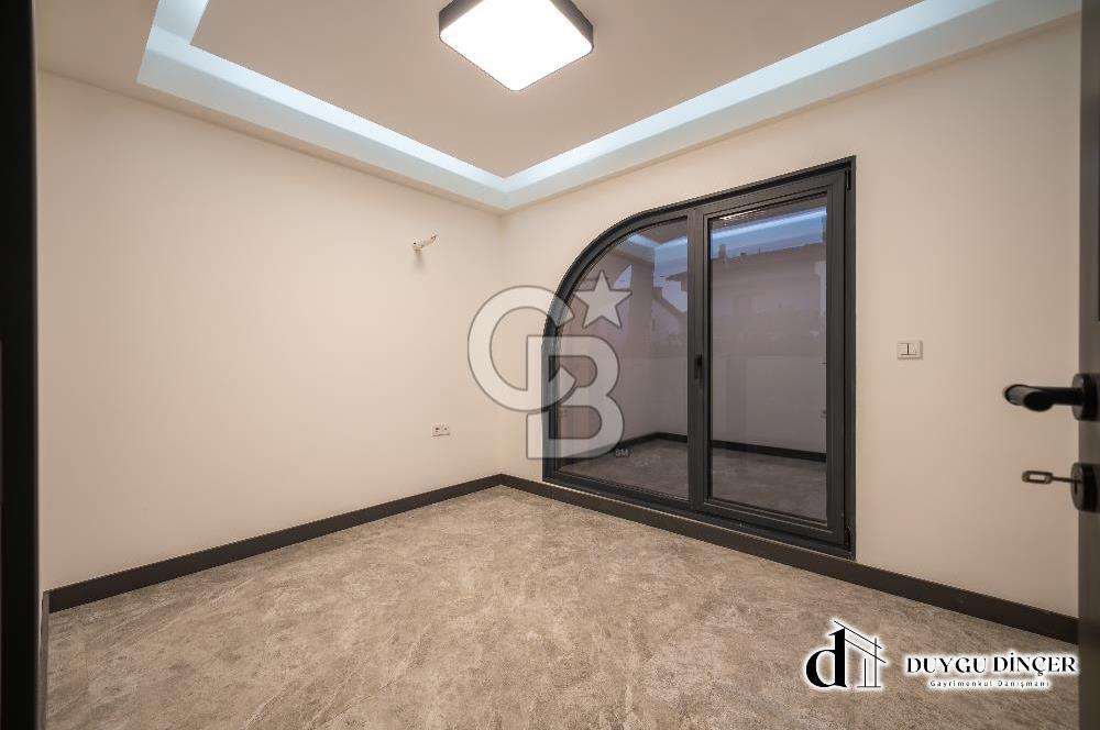 URLA KUM DENİZİNDE DENİZE SIFIR 2+1 + PLUS DAİRE