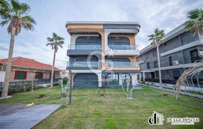 URLA KALABAK ÖZEL MİMARİ DENİZE SIFIR ÖNÜ KUM PLAJ 2+1+PLUS