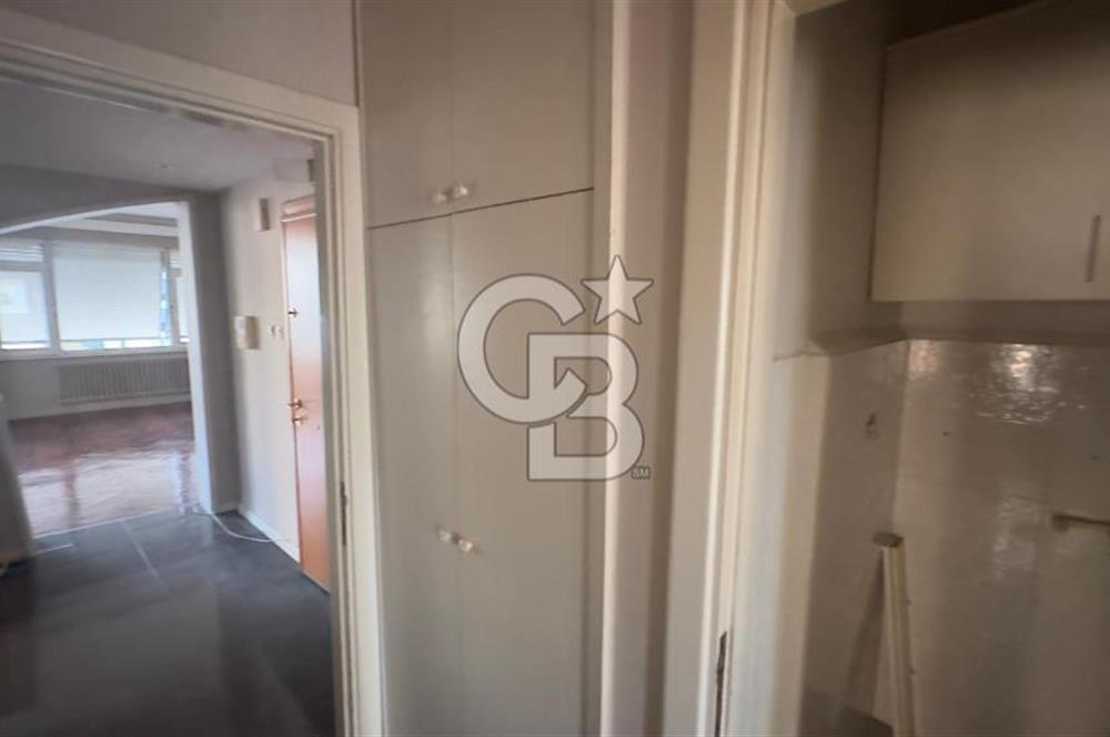 FENERYOLUNDA KÖŞE BİNADA KONUMLU 3+1 ÇİFT BALKONLU 120m2 NET