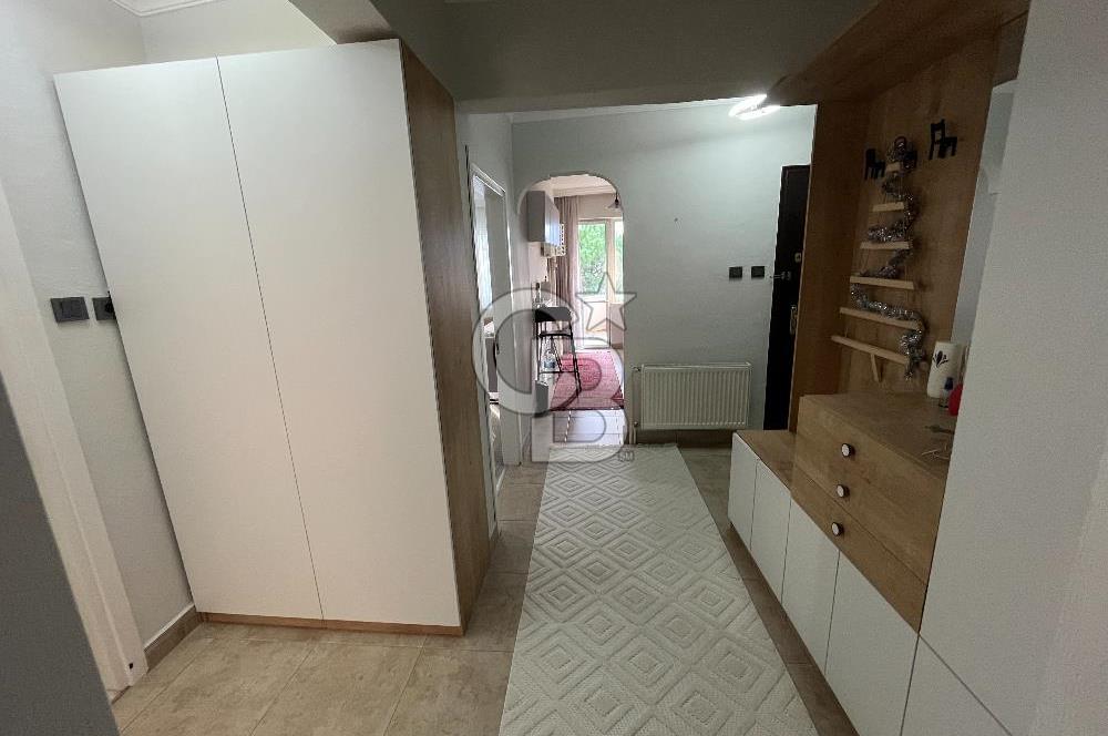 ÇANAKKALE YENİ KORDON’A YÜRÜME MESAFESİNDE, KOMPLE YENİLENMİŞ 2+1 ARA KAT DAİRE