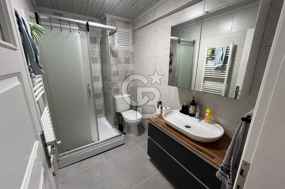 ÇANAKKALE YENİ KORDON’A YÜRÜME MESAFESİNDE, KOMPLE YENİLENMİŞ 2+1 ARA KAT DAİRE