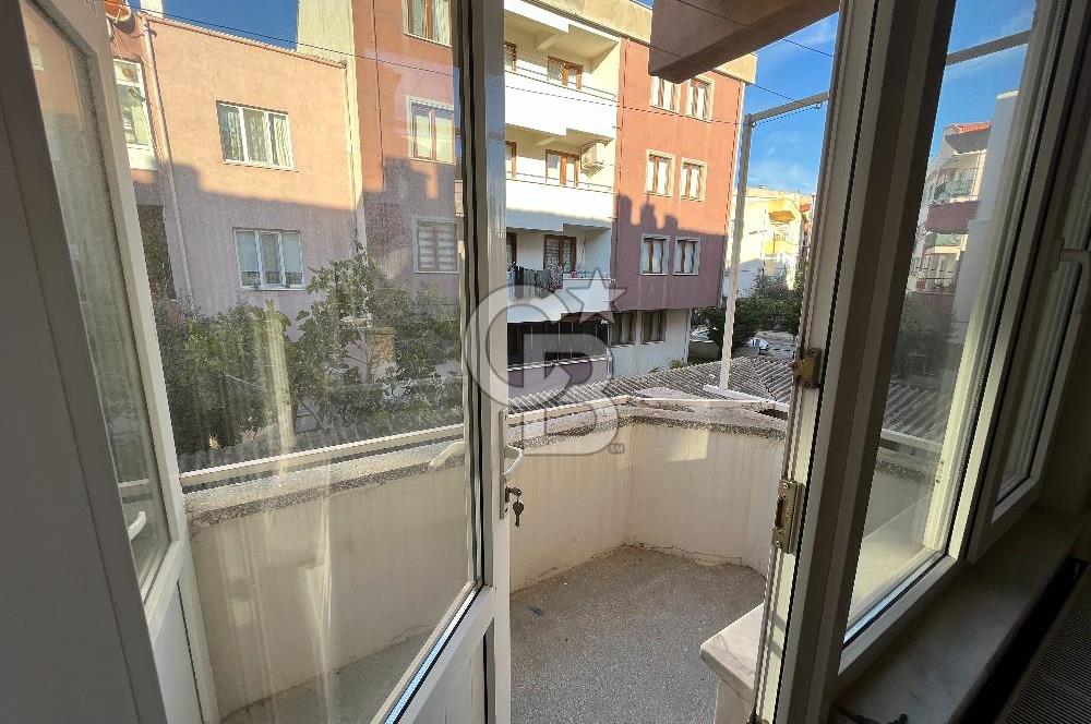 ÇANAKKALE YENİ KORDON’A YÜRÜME MESAFESİNDE, KOMPLE YENİLENMİŞ 2+1 ARA KAT DAİRE